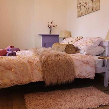 3 Bedroom Terrace Holiday Home Great Torrington Kültér fotó